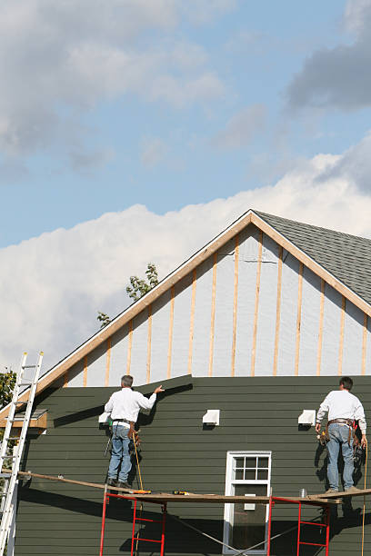 How To Choose The Right Materials for Your Siding Installation in 'Charleston, IL